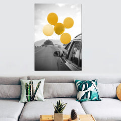 "WOMAN SHOWING BALLOONS"