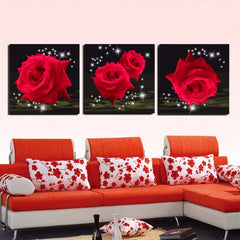 "SPARKLING RED ROSES"